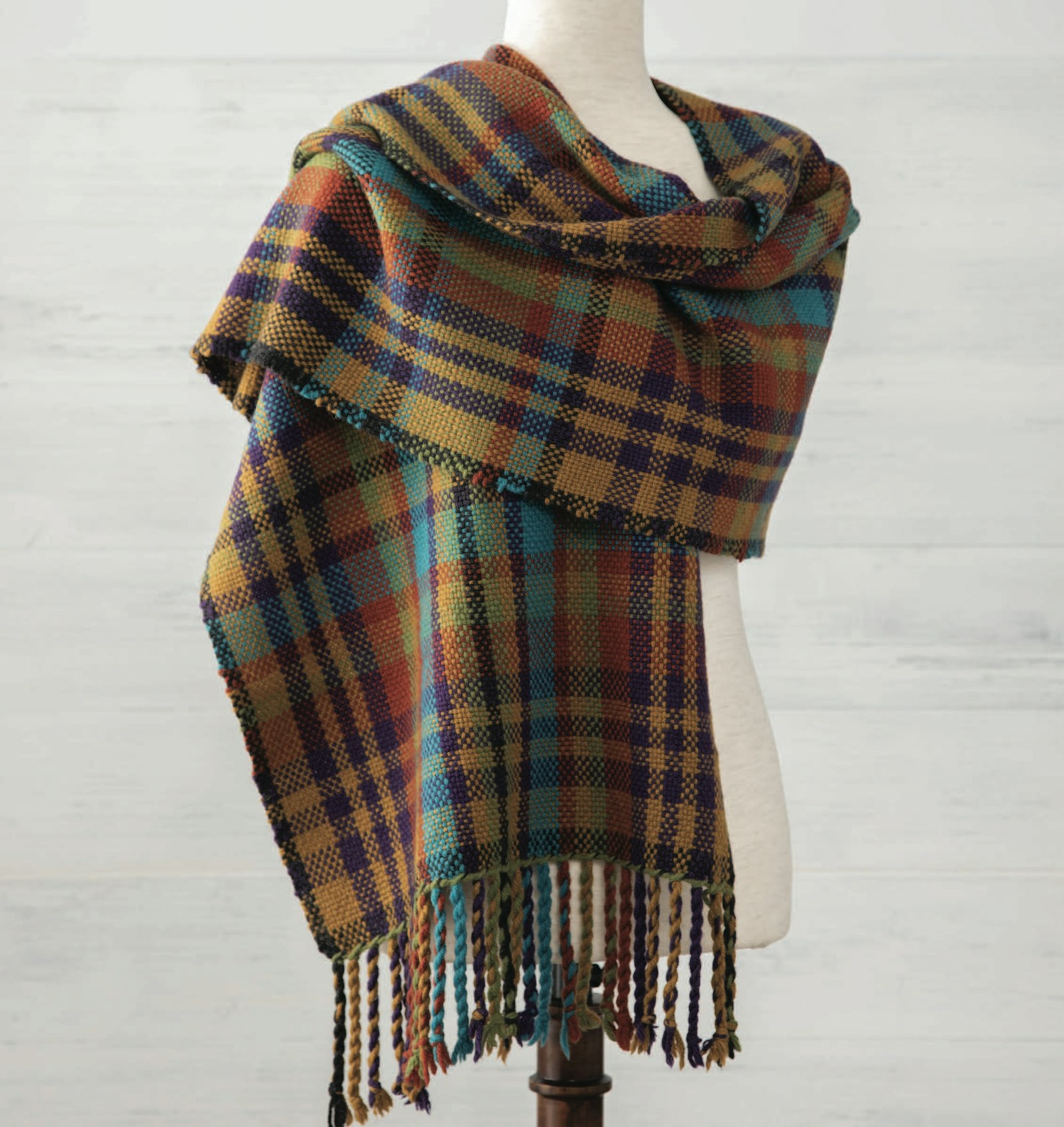 5 Tips for Weaving with Wool and 2 Free Projects Primary Image