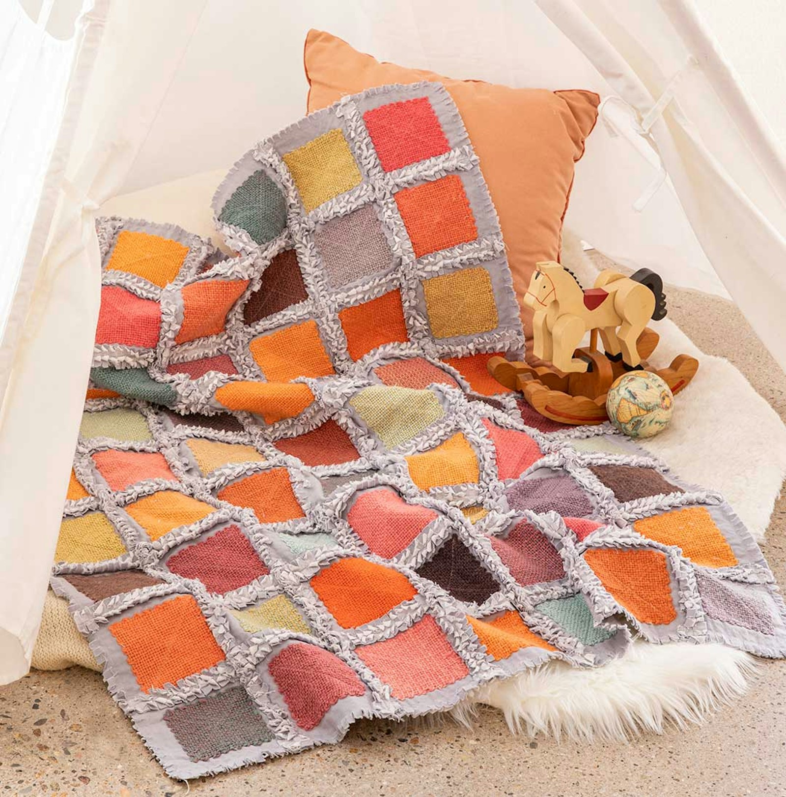 Call for Submissions: Spring 2024—Hip To Be Square Primary Image