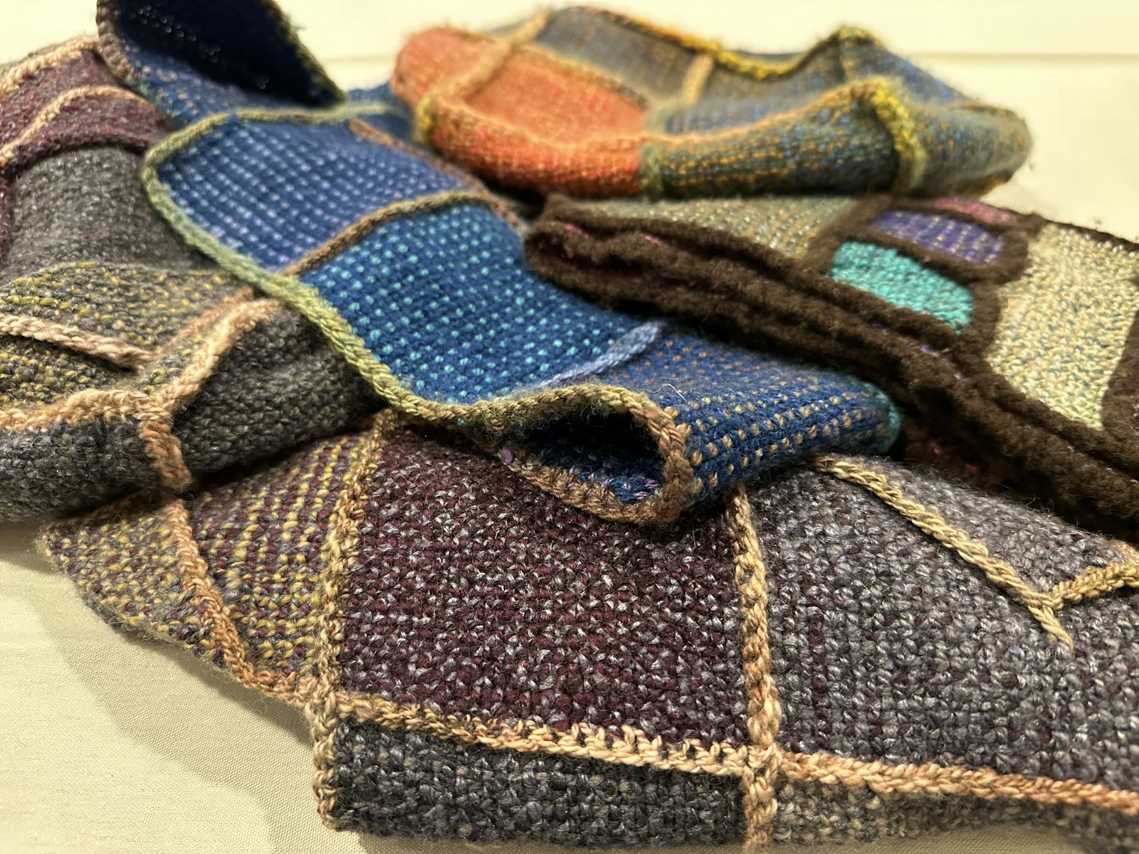 Video! Designing Pin-Loom Projects for Handspun Primary Image