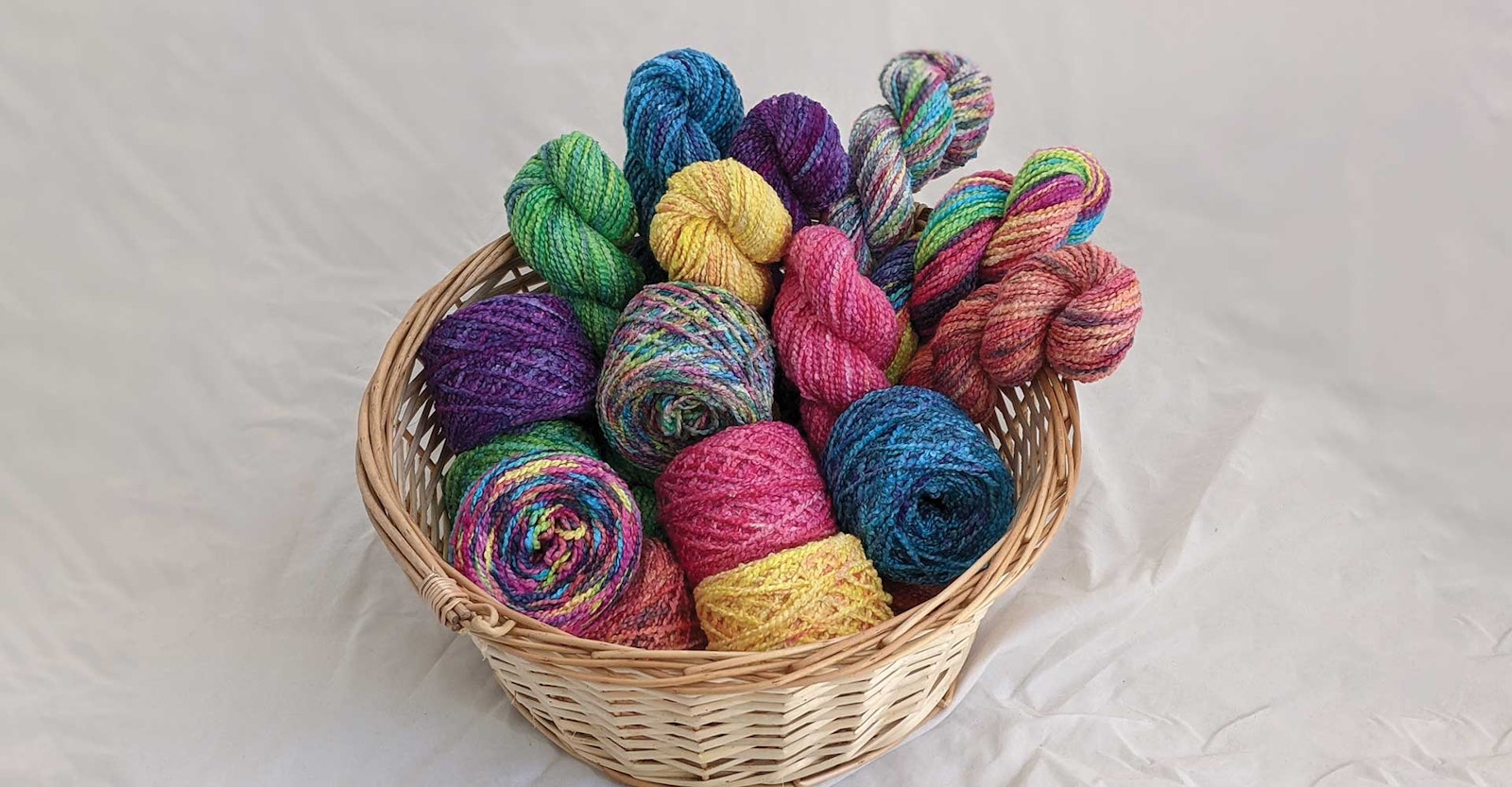 How to Throw a Dye Party Primary Image