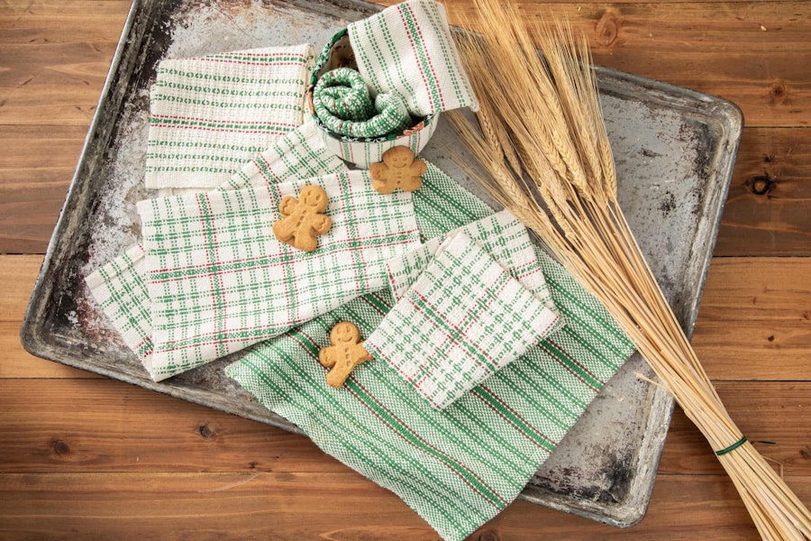 Call for Submissions: Winter 2025—Family Ties Image