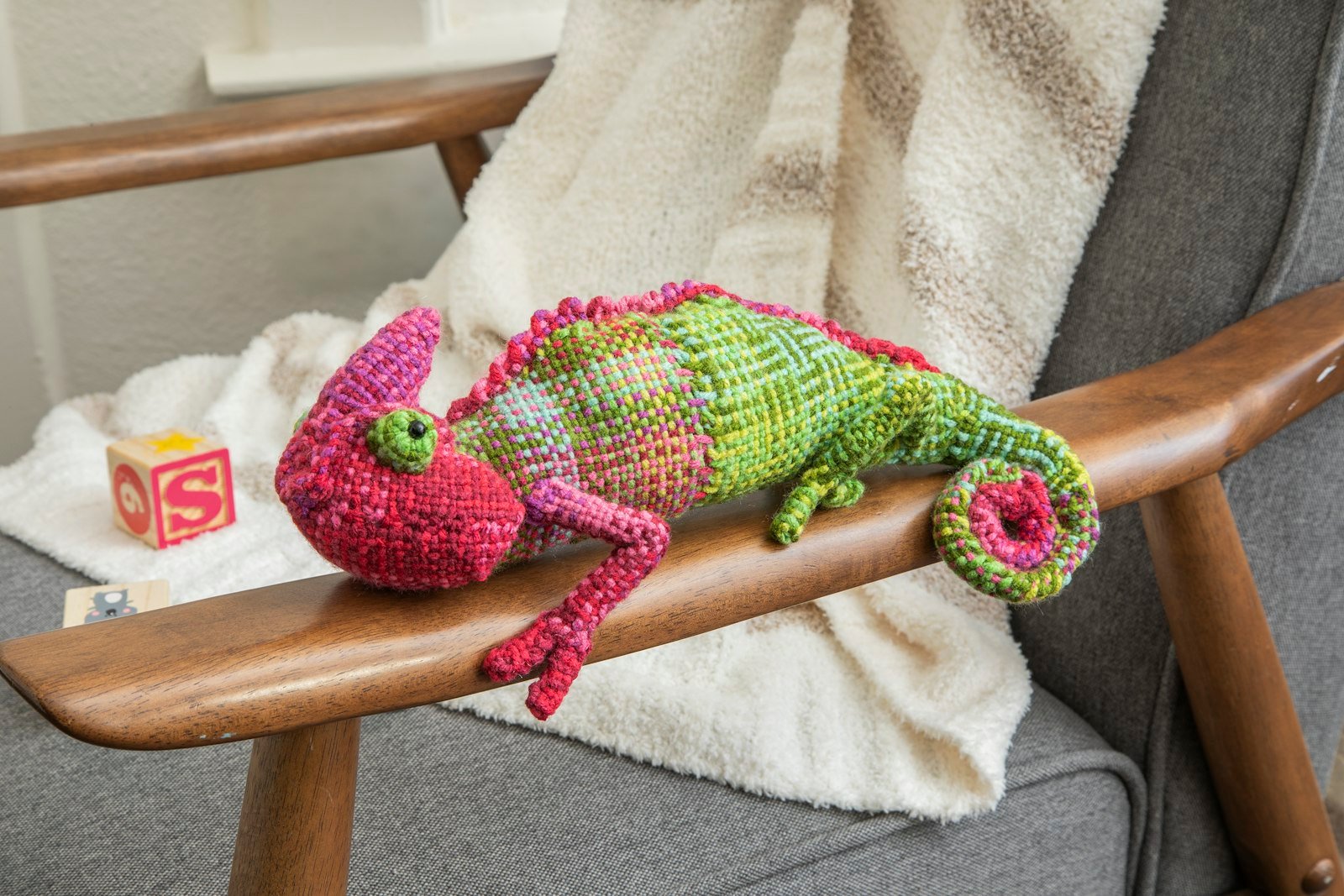 Introducing Summer 2025: Shifting Colors Primary Image