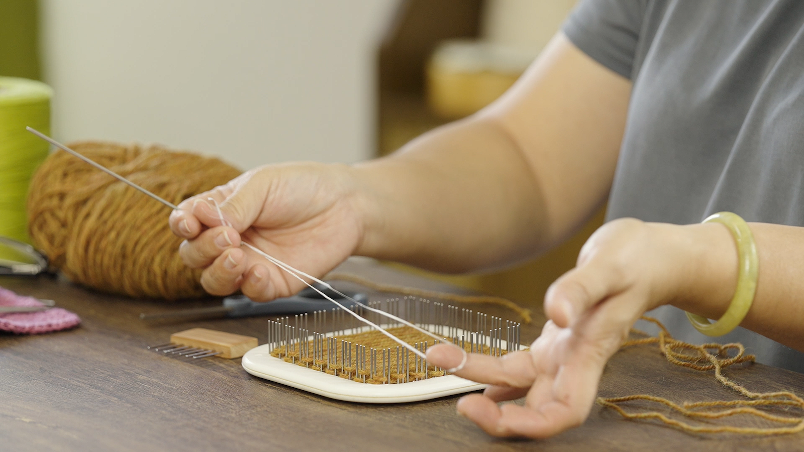 Weave Your Last Pin-Loom Row in Seconds Primary Image