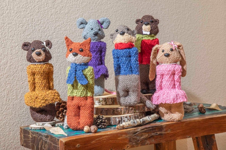 Timberland Townies: A Perfect Pin-Loom Project for Beginners (and You, Too) Image