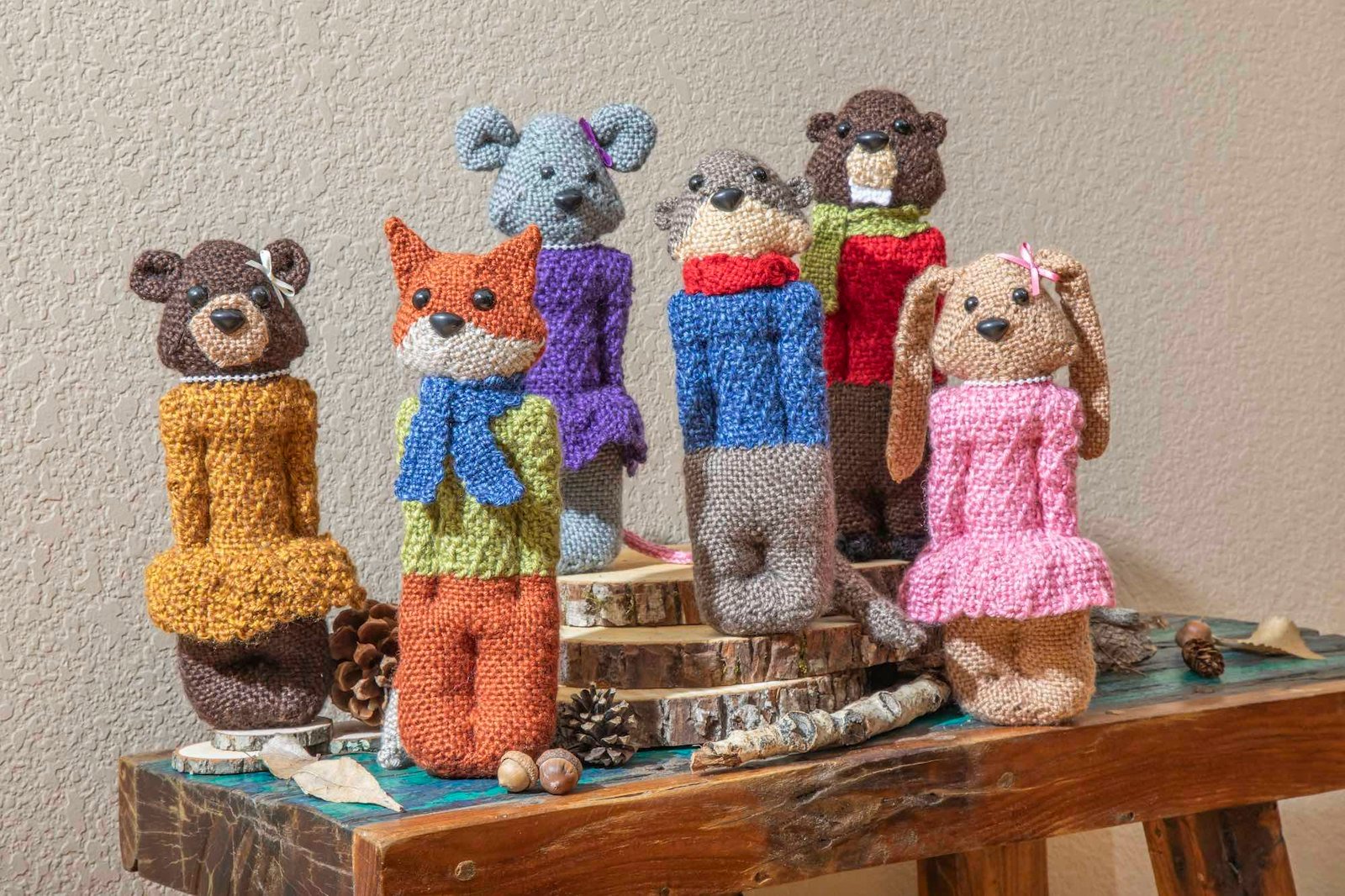 Timberland Townies: A Perfect Pin-Loom Project for Beginners (and You, Too) Primary Image