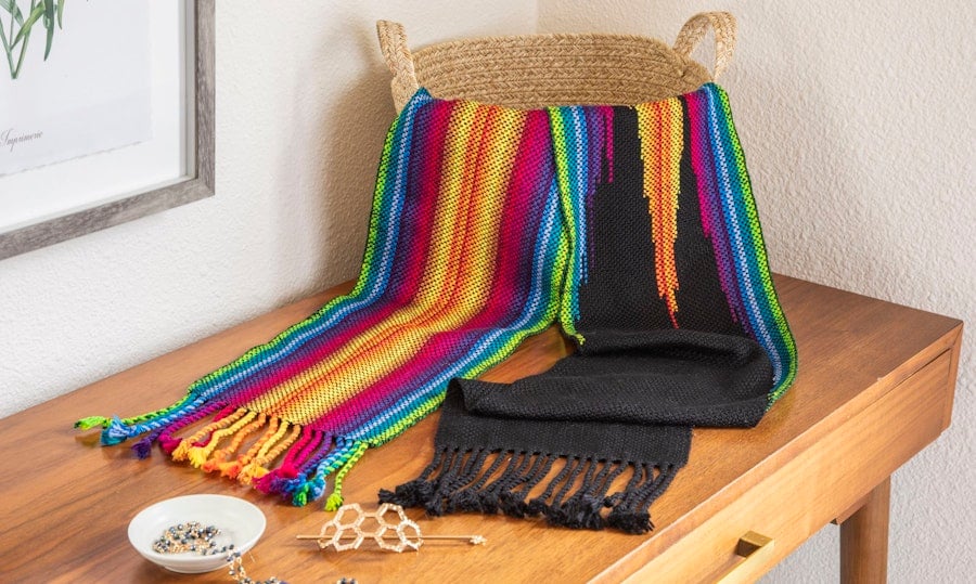 Clasped-Warp Weaving: Creative Colorplay Made Simple Image