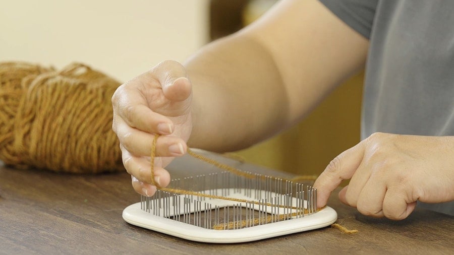 Video Tip: A Simple Technique for Perfect Tension on the Pin Loom Image