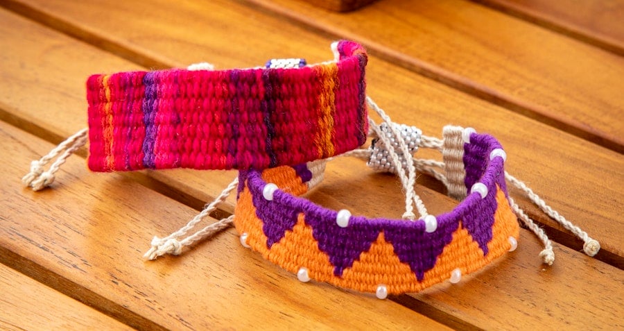 Build a Picture Frame Tapestry Loom  Image