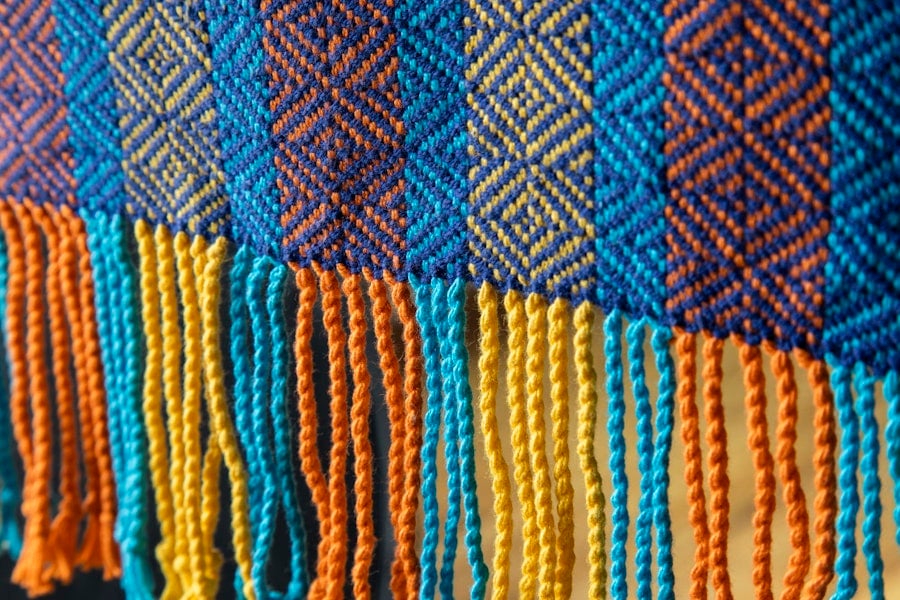 What Every Beginning Weaver Should Know about Fringe Image