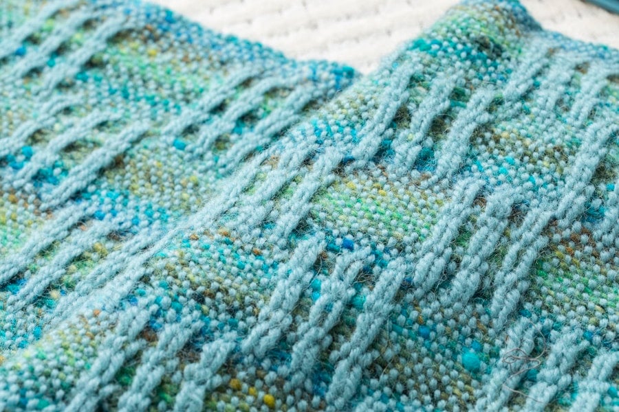 How to Fix Unwanted Floats in Your Weaving Image