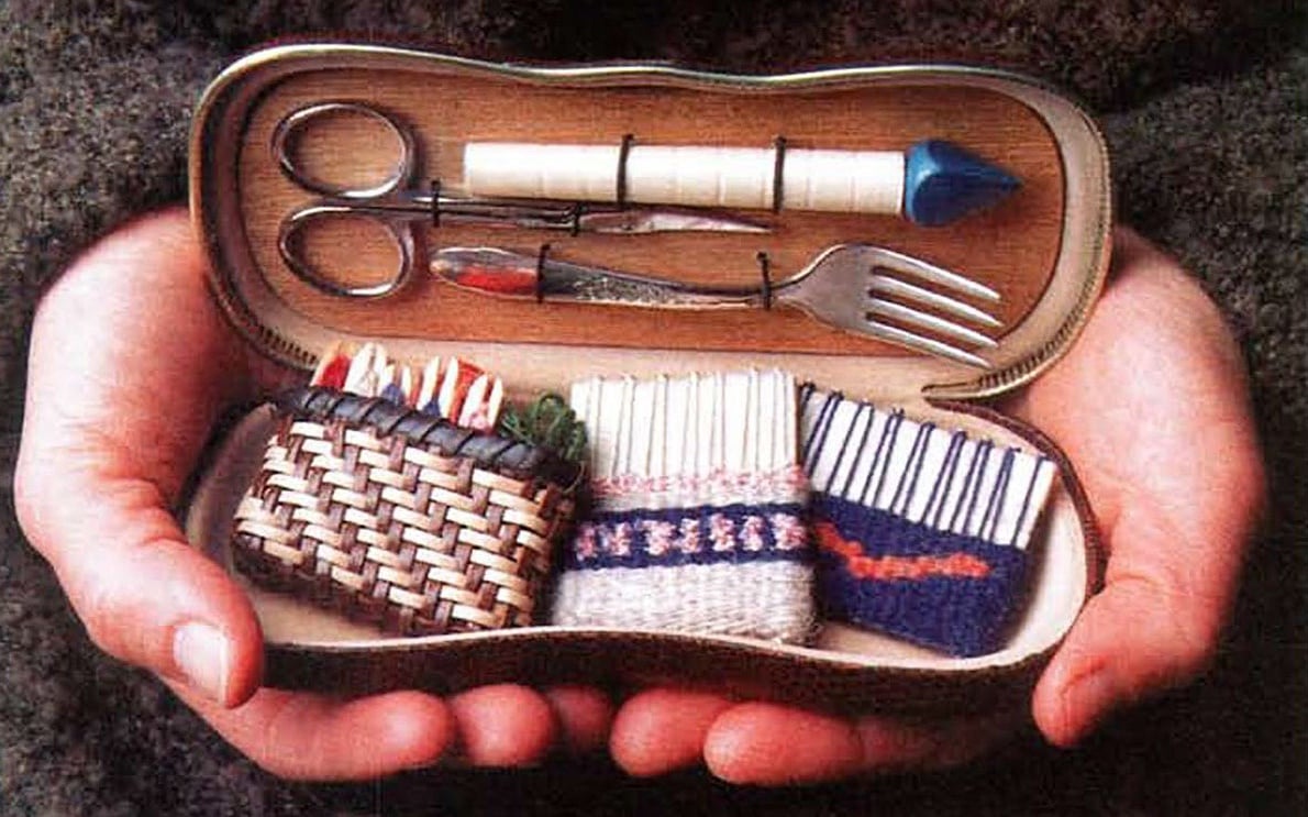 Perfectly Portable Looms for Weaving on the Go Image