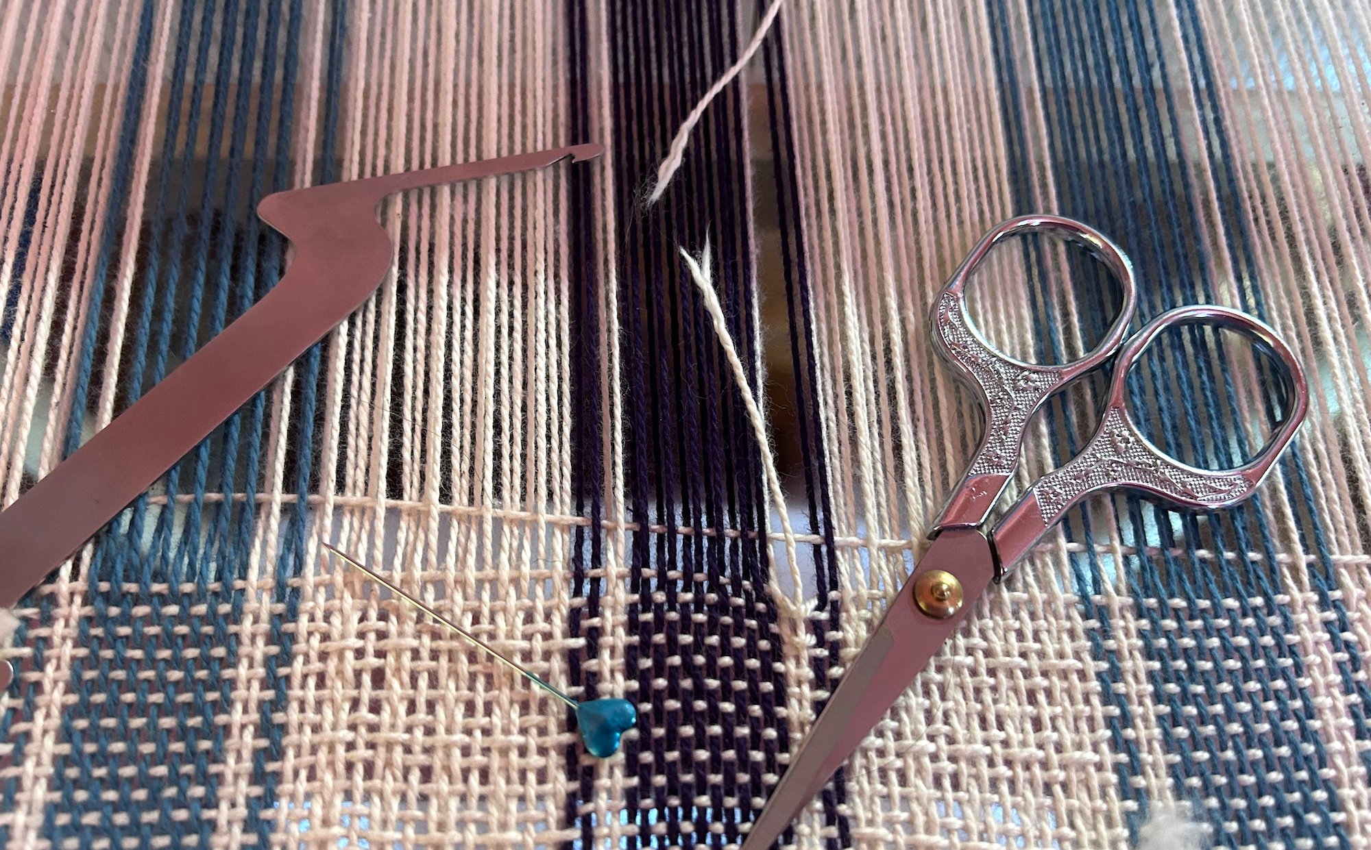 Fixing a Broken Warp End on a Rigid-Heddle Loom Image